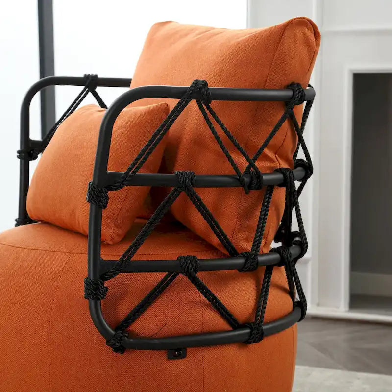 Fauteuil d'appoint rembourré avec piétement en métal