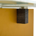 Table basse en verre trempé avec pieds colonnes en MDF